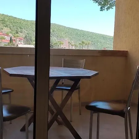 Apartment на метри от плажа