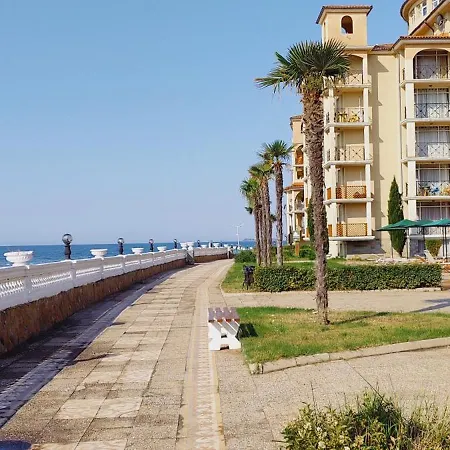 Apartmán на метри от плажа *
